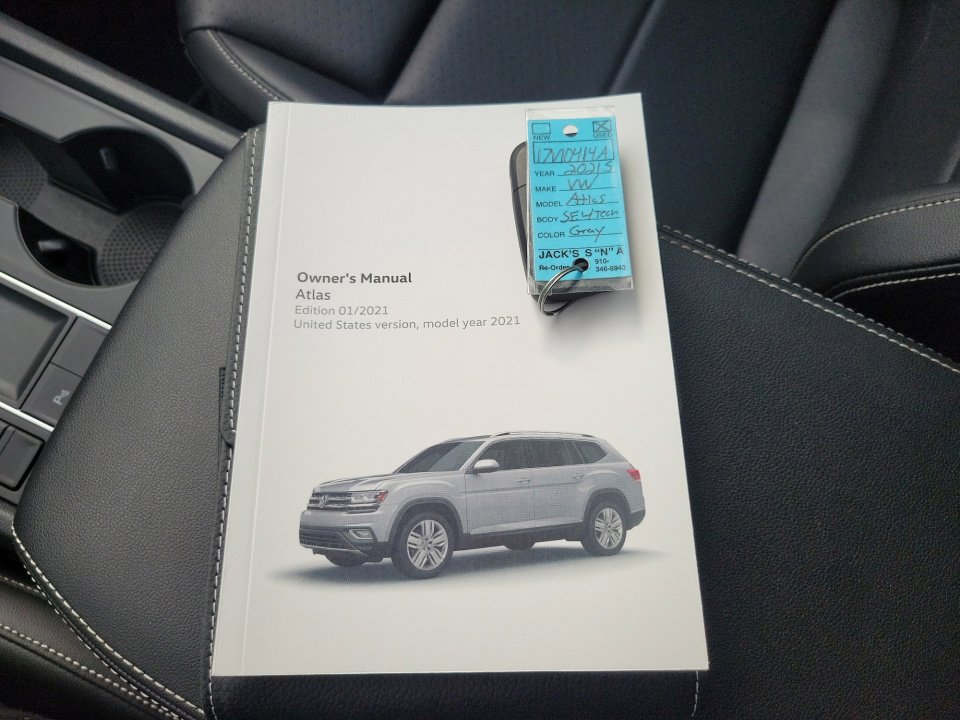 Certified 2021 Volkswagen Atlas SE image 37