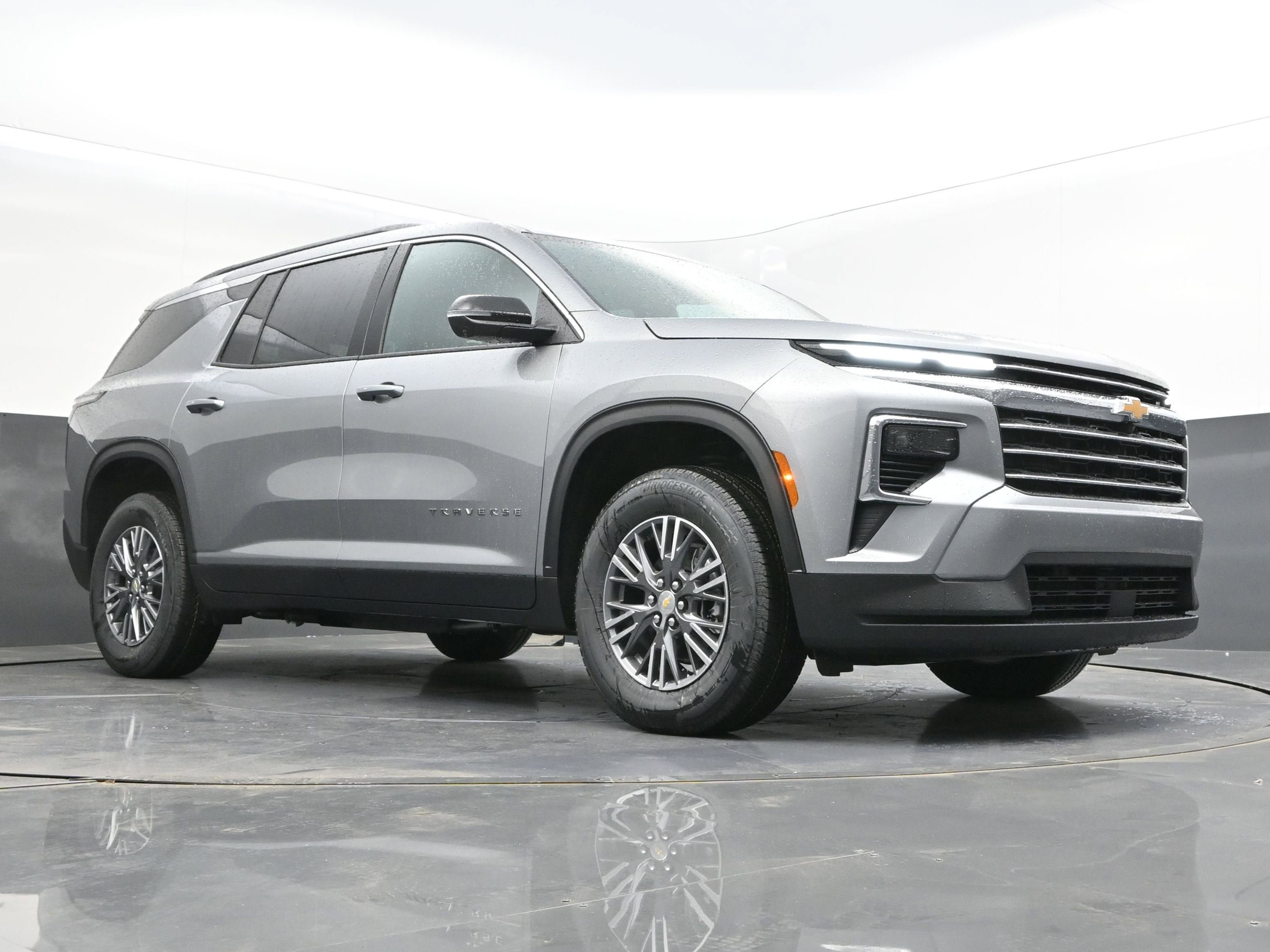 New 2026 Chevrolet Traverse LT FWD image 42