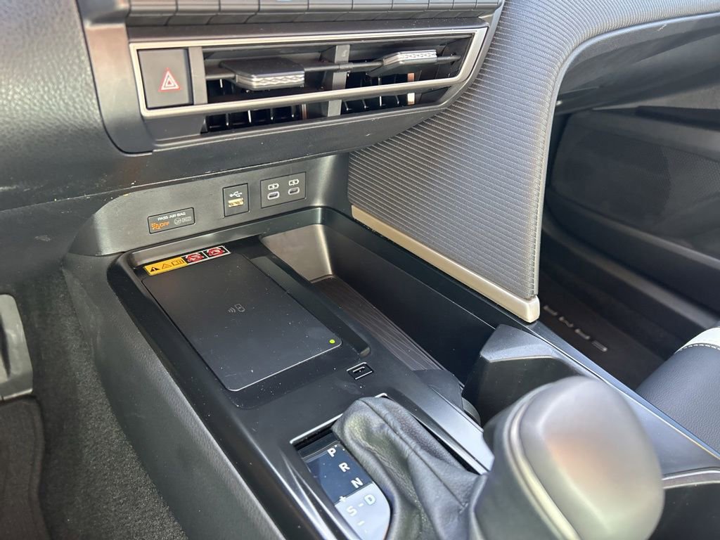 Used 2025 Toyota Camry SE w/ Convenience Package image 35