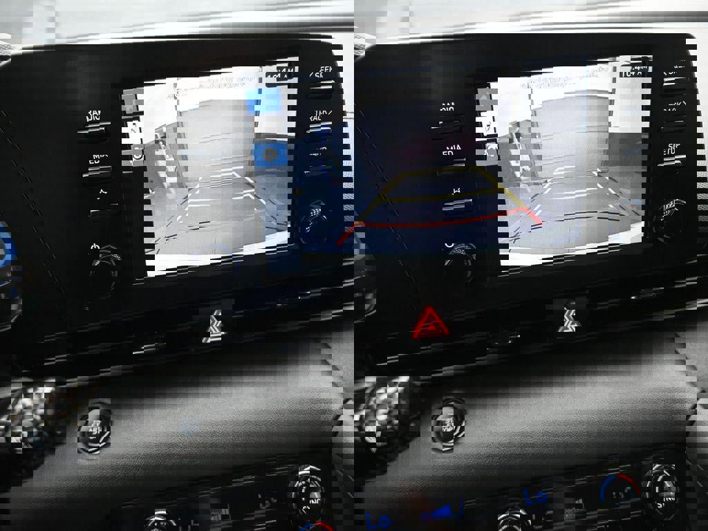 New 2025 Hyundai Elantra Sport image 14