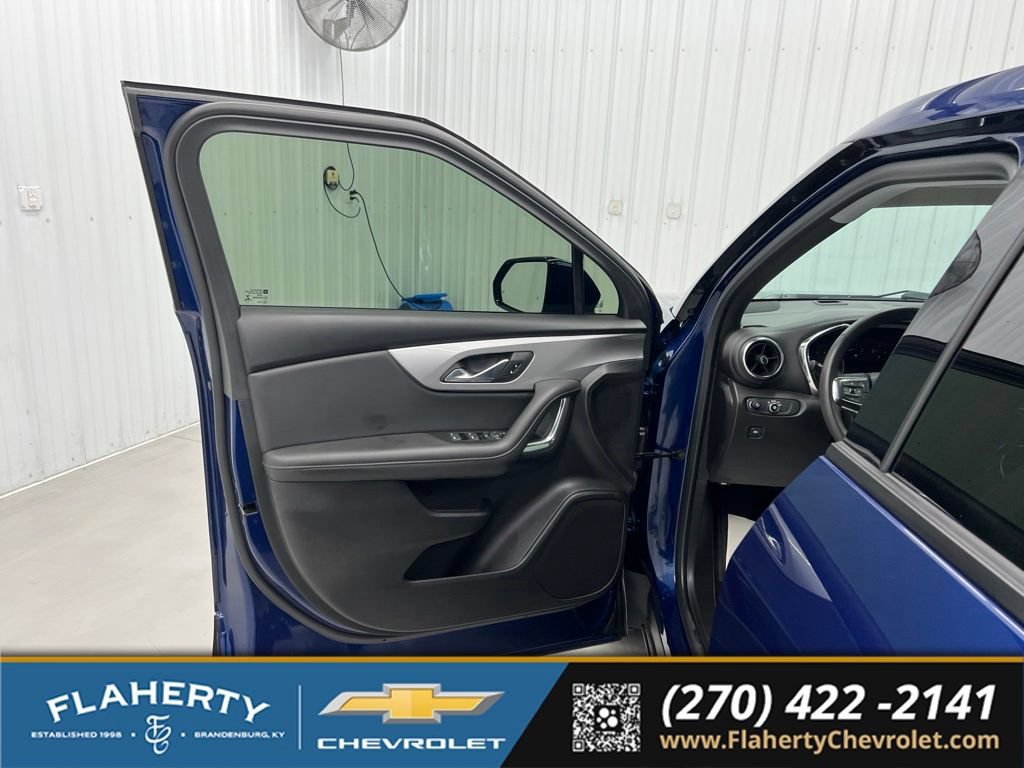 Used 2022 Chevrolet Blazer LT FWD image 8