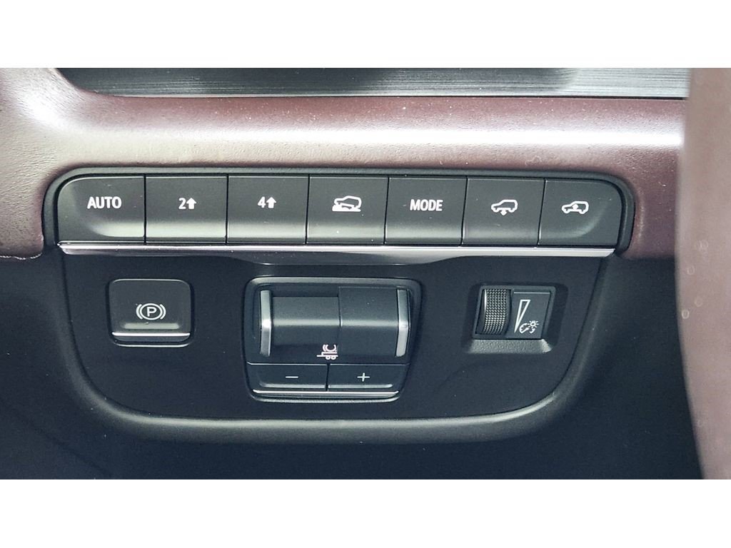 Certified 2023 Cadillac Escalade Premium Luxury Platinum w/ LPO, Radiant Package image 28