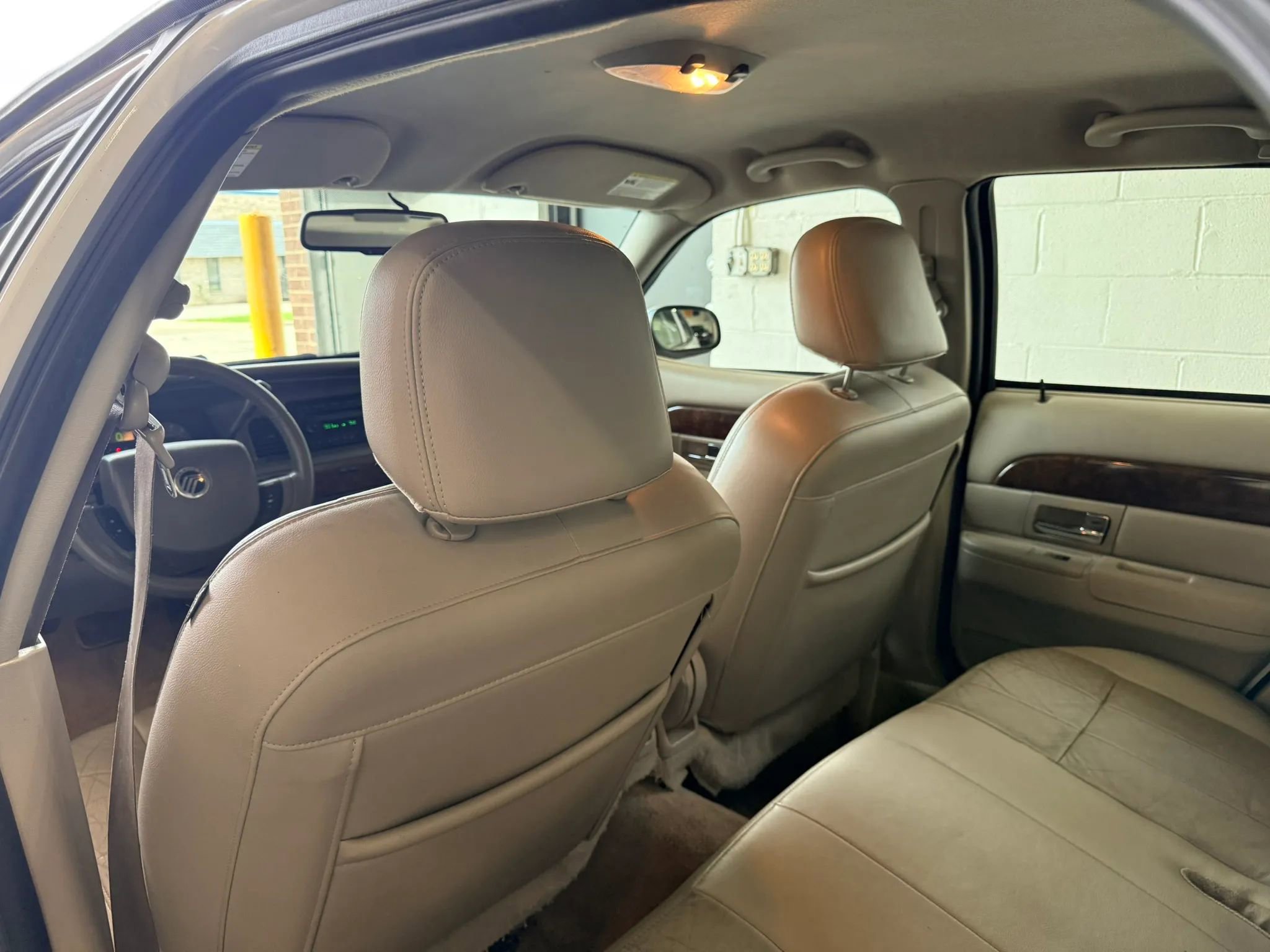 Used 2009 Mercury Grand Marquis LS RWD image 12