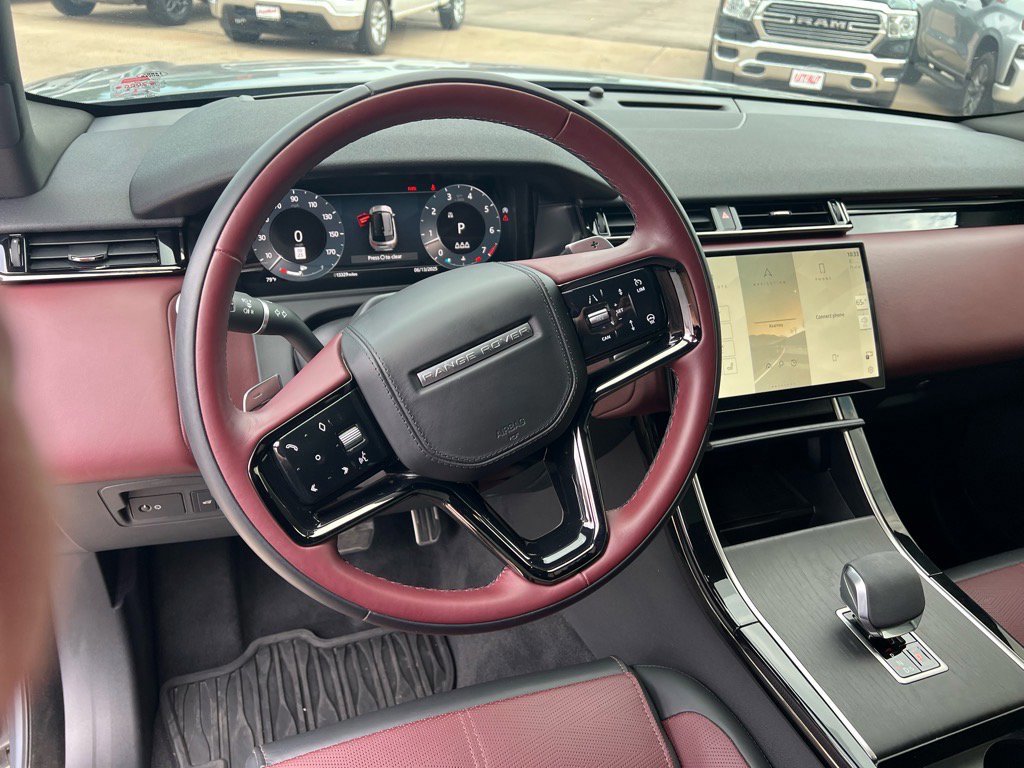 Used 2024 Land Rover Range Rover Velar Dynamic HSE image 15