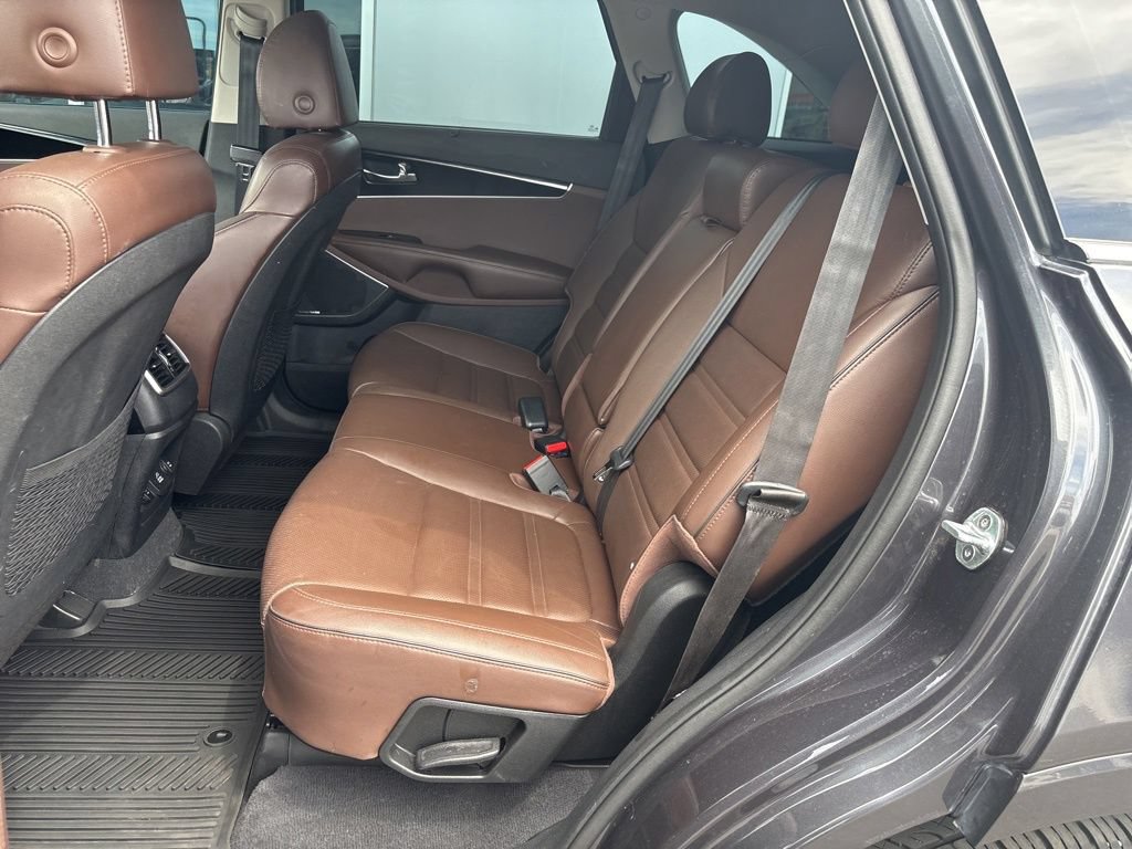 Certified 2019 Kia Sorento SX w/ SX Touring Package AWD/4WD image 15