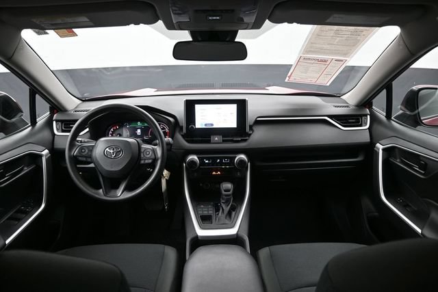 Certified 2023 Toyota RAV4 LE AWD/4WD image 22