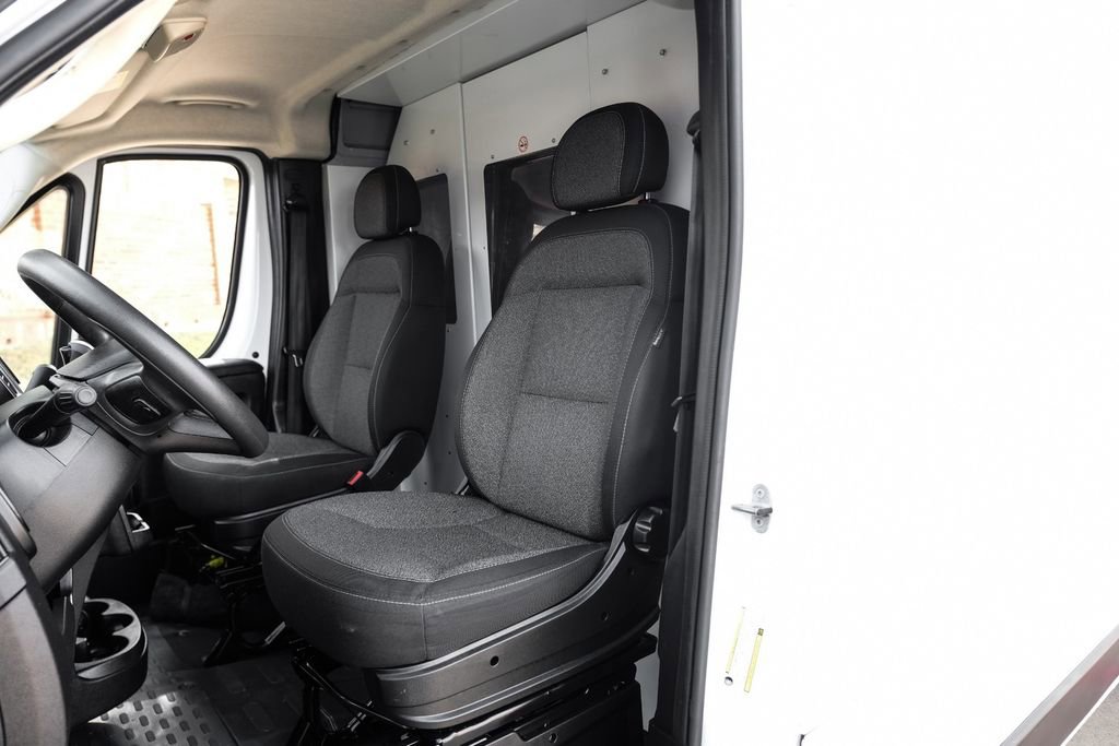 Used 2023 RAM ProMaster 2500 image 31