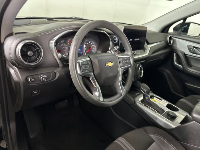 Used 2024 Chevrolet Blazer LT w/ Convenience Package FWD image 13