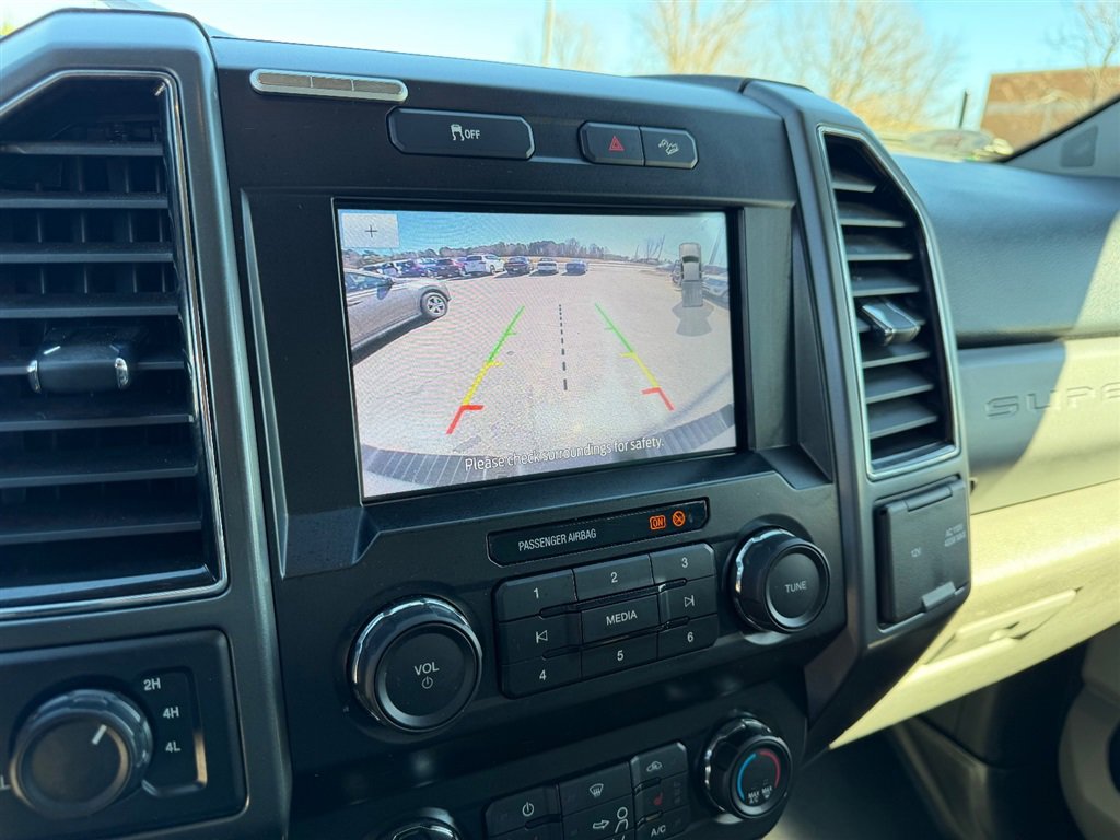 Used 2022 Ford F350 XLT w/ XLT Premium Package image 33