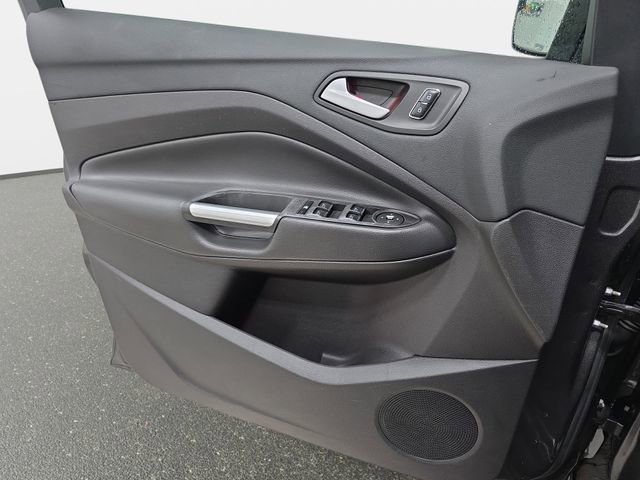 Used 2015 Ford C-MAX Energi SEL image 26