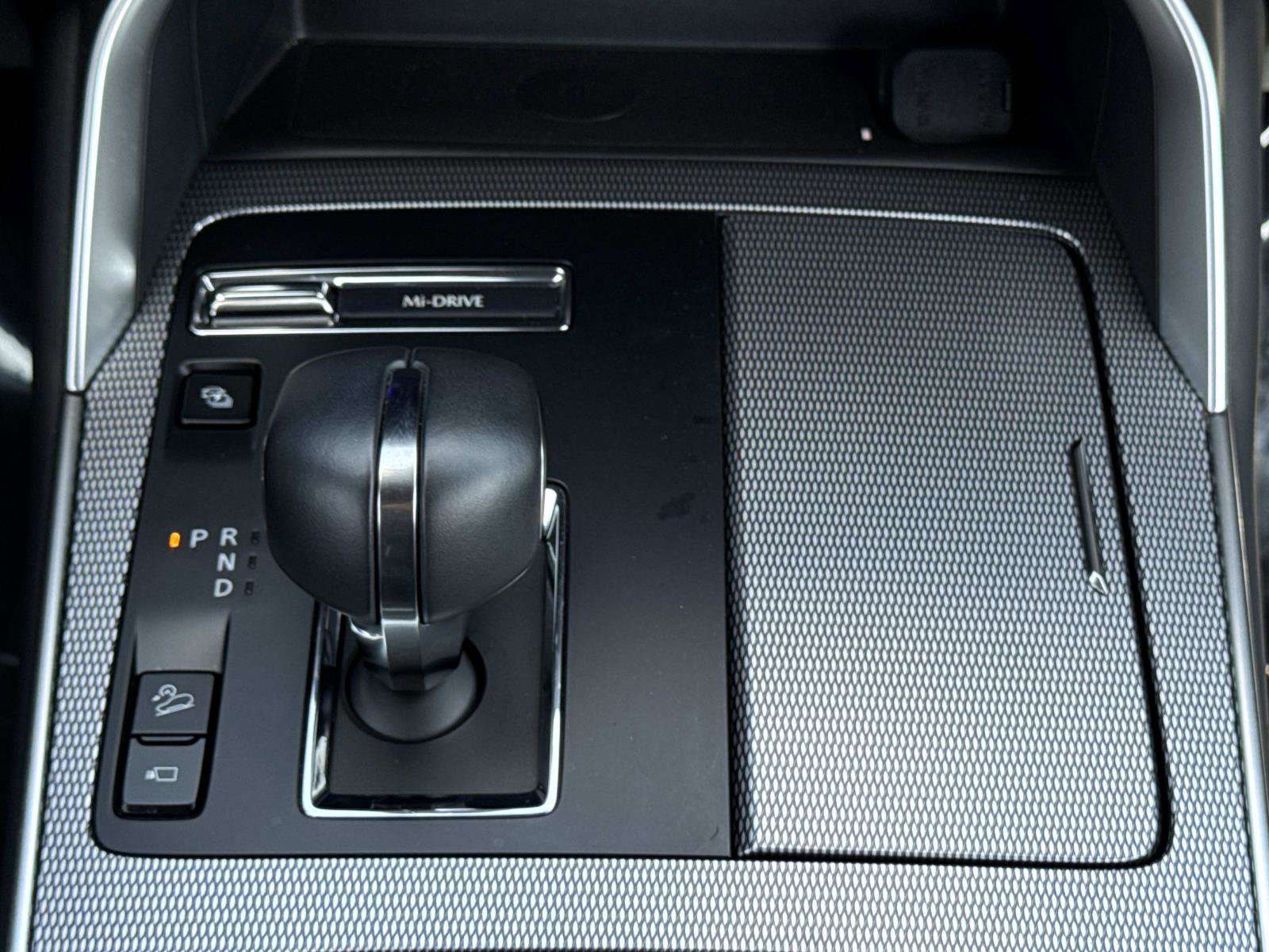 Certified 2025 MAZDA CX-70 Plug-In Hybrid w/ Premium Plus image 15