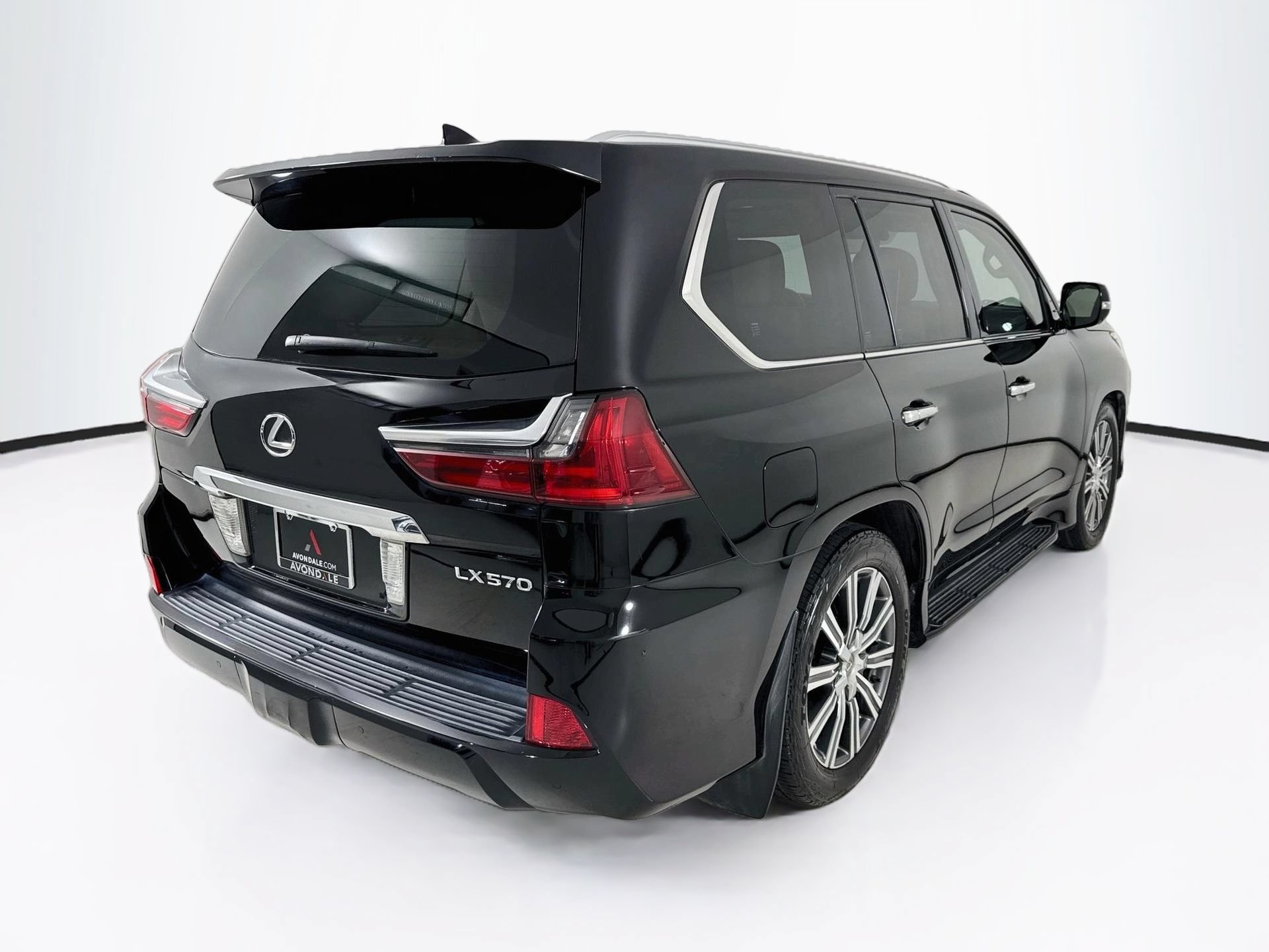 Used 2016 Lexus LX 570 4WD w/ Luxury Package image 8