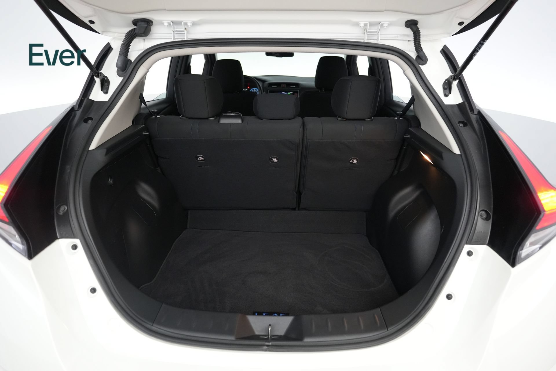 Used 2024 Nissan Leaf SV Plus FWD image 8
