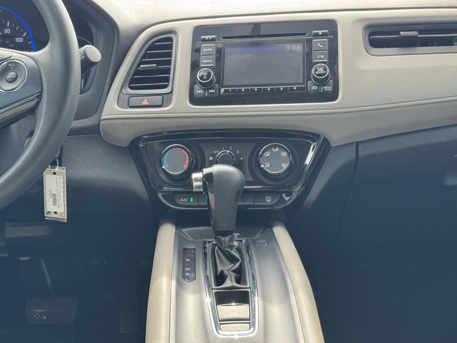 Used 2020 Honda HR-V LX image 15