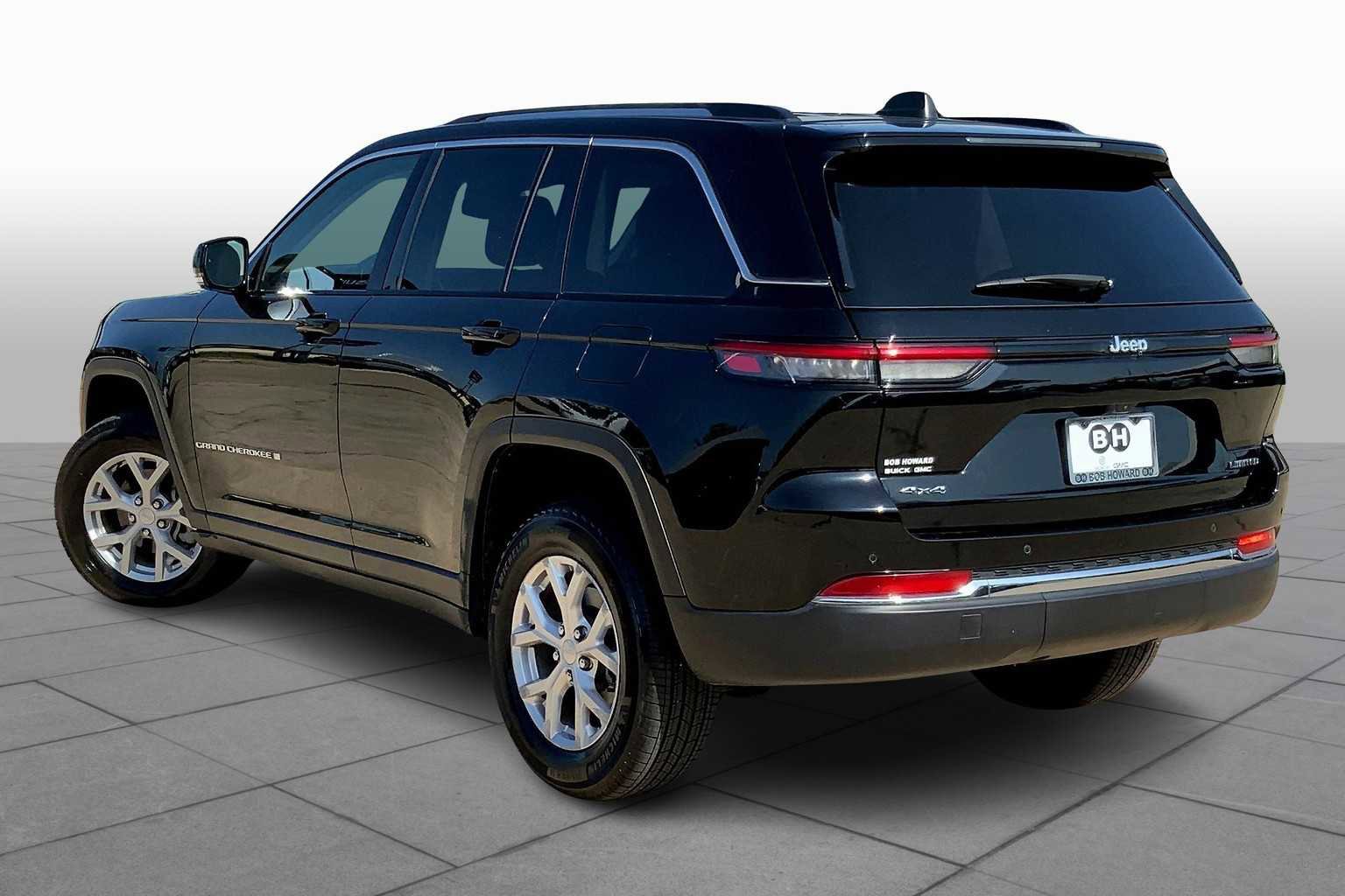 Used 2024 Jeep Grand Cherokee Limited image 11