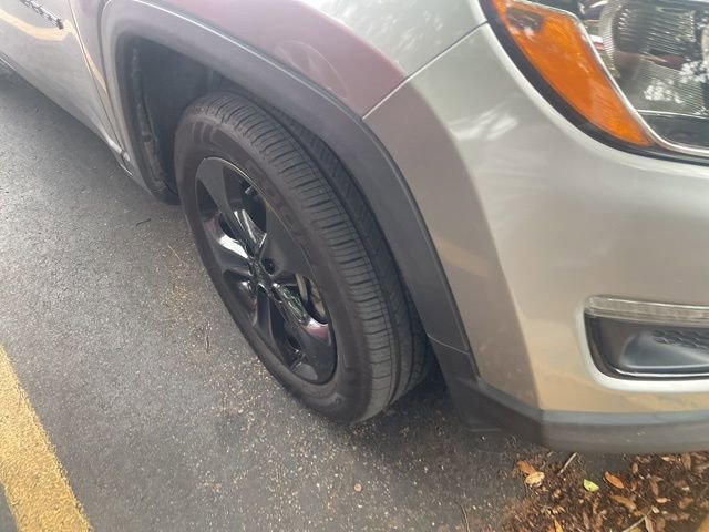 Used 2018 Jeep Compass Altitude w/ Popular Equipment Group image 3