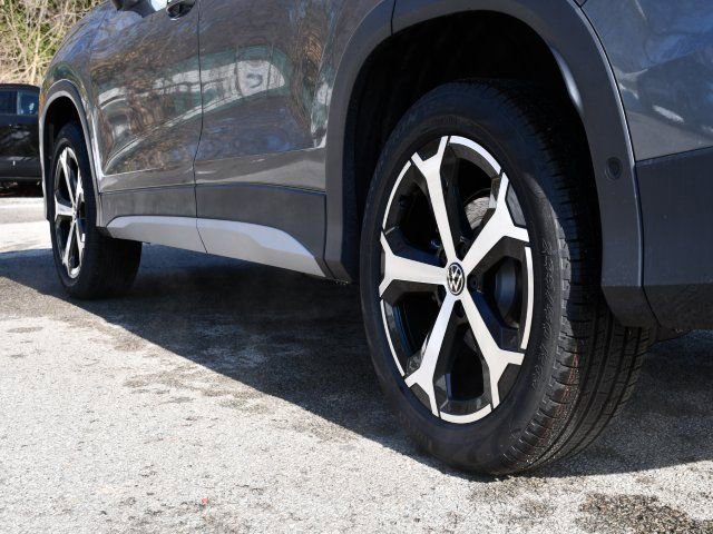 New 2026 Volkswagen Tiguan SE AWD/4WD image 9