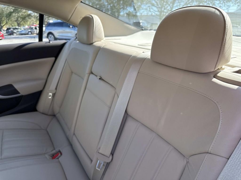 Used 2015 Buick Regal image 14