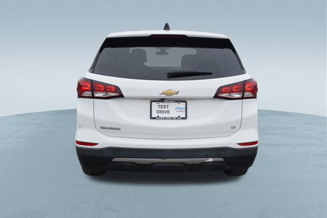 Used 2022 Chevrolet Equinox LT w/ Driver Convenience Package image 9