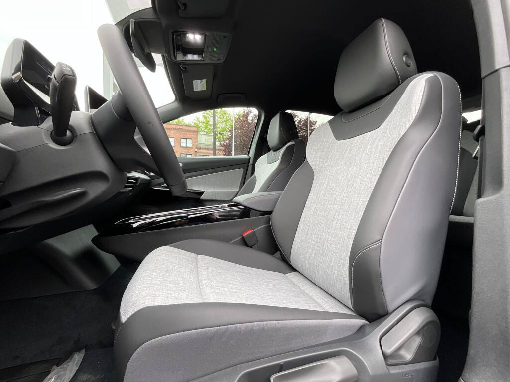 New 2026 Volkswagen ID.4 Pro AWD/4WD image 11