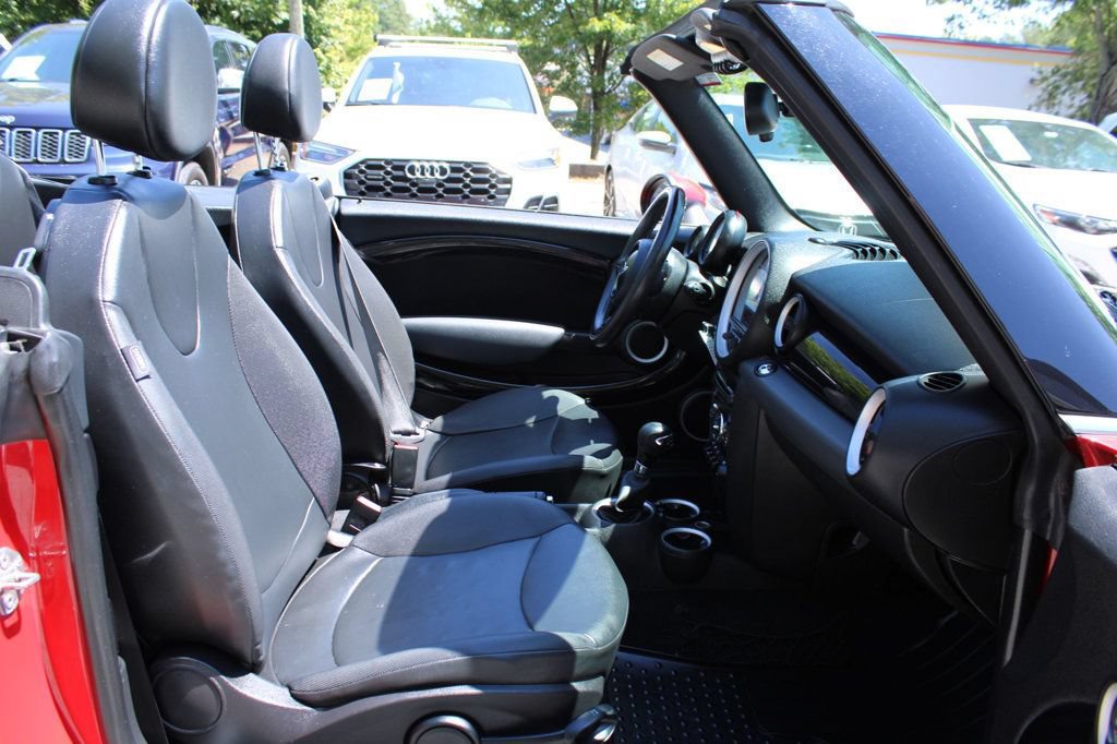 Used 2011 MINI Cooper Convertible FWD image 29
