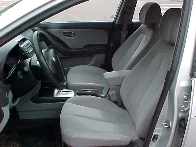 Used 2010 Hyundai Elantra GLS image 13