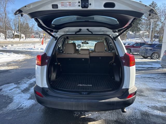 Used 2015 Toyota RAV4 Limited image 9