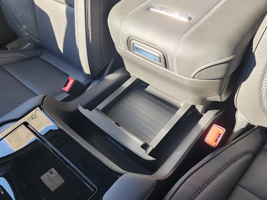 New 2026 GMC Yukon Denali w/ Denali Reserve Package image 40