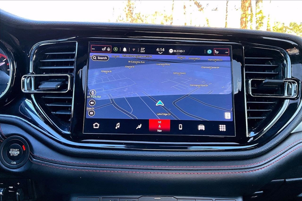 Used 2024 Dodge Durango GT image 13