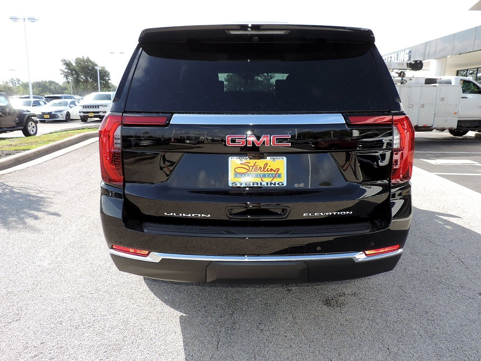 New 2026 GMC Yukon XL Elevation w/ Elevation Premium Package AWD/4WD image 6