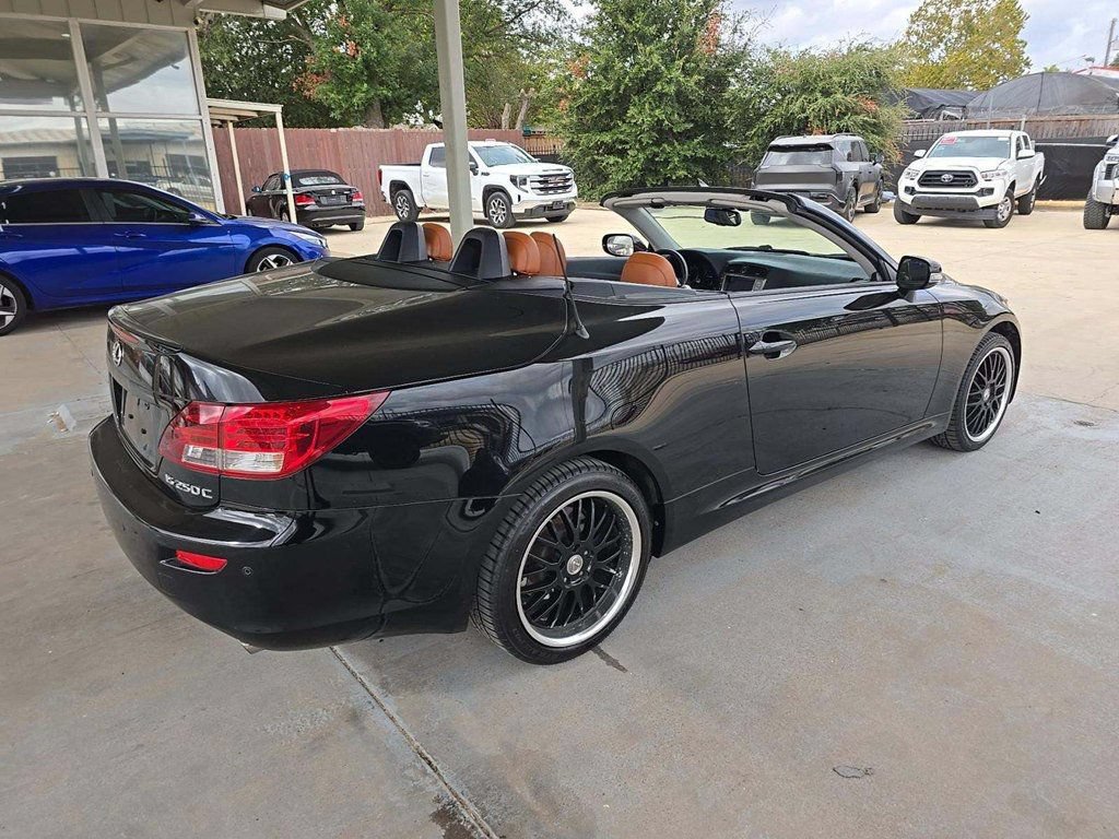 Used 2013 Lexus IS 250C w/ Luxury Pkg RWD image 3