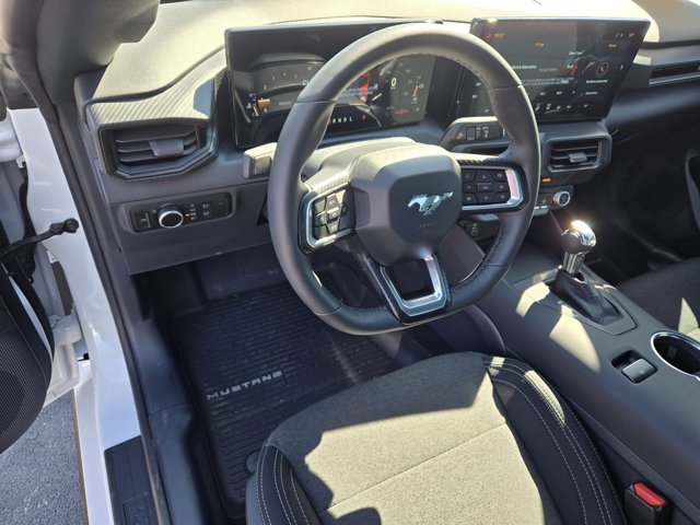 Certified 2026 Ford Mustang Coupe image 25