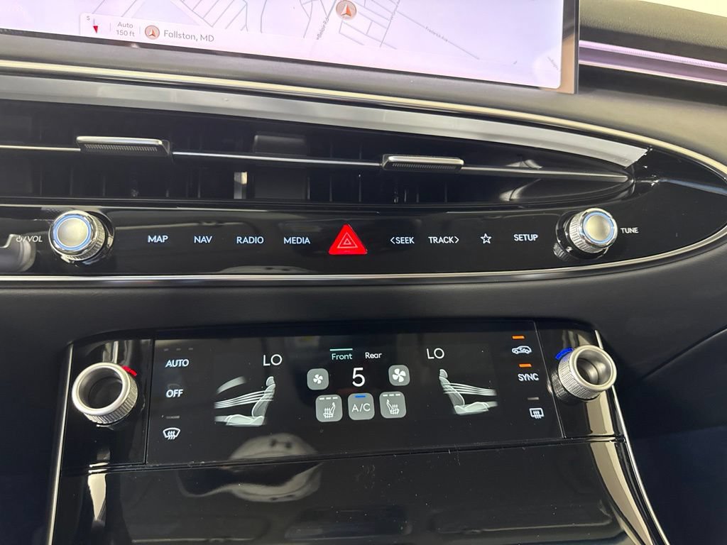 New 2026 Genesis GV70 2.5T AWD/4WD image 8