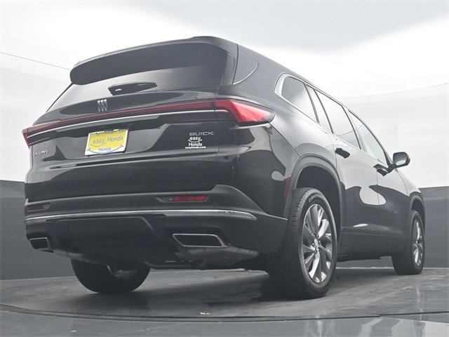Used 2025 Buick Enclave Preferred image 33