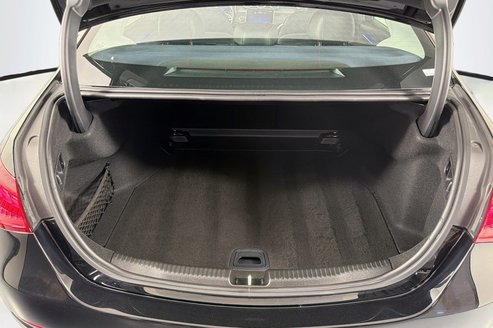 Used 2022 Mercedes-Benz C 300 Sedan image 23