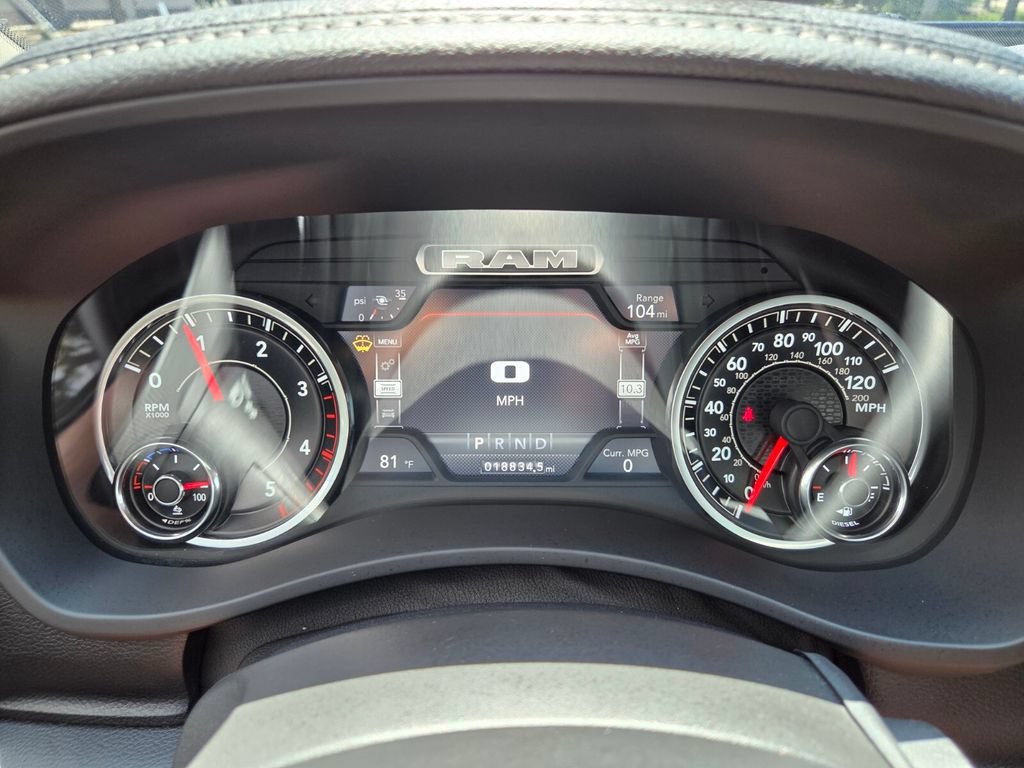 Used 2024 RAM 2500 Laramie AWD/4WD image 32