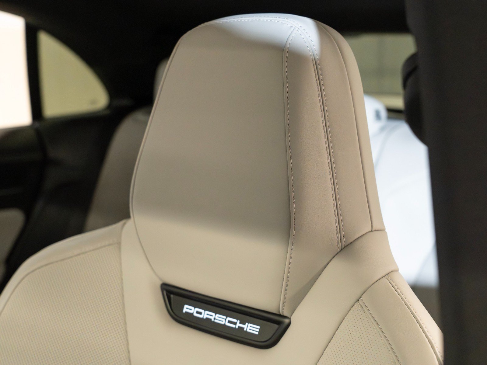 New 2026 Porsche Macan 4 Electric AWD/4WD image 21