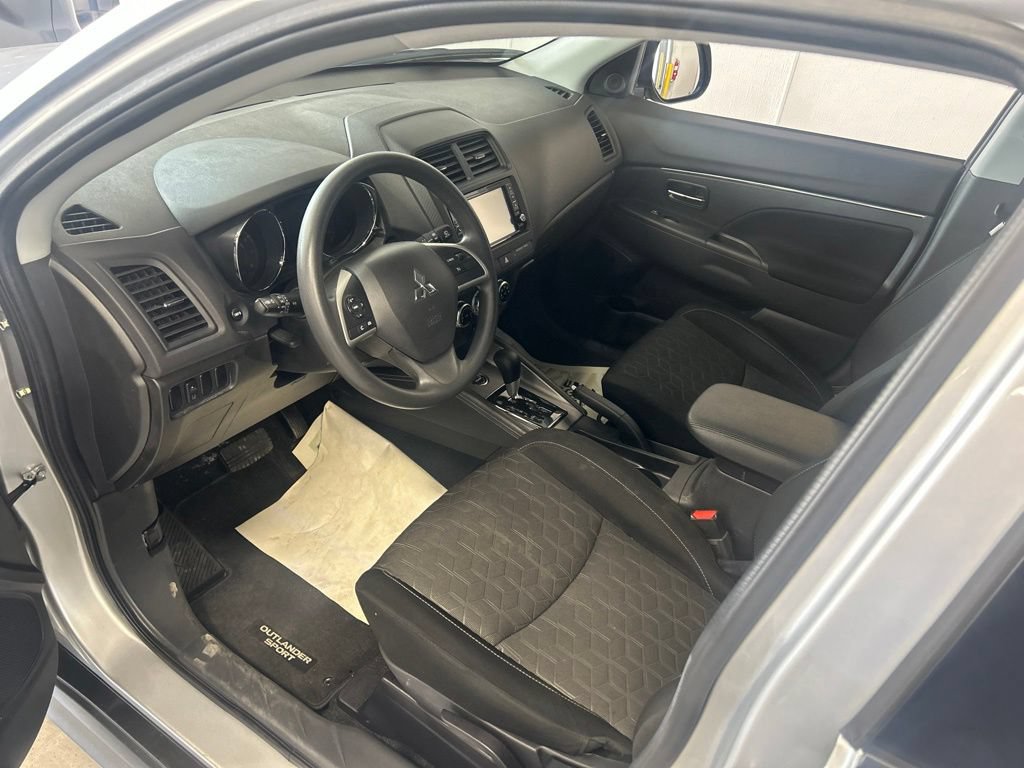Used 2024 Mitsubishi Outlander Sport ES AWD/4WD image 3