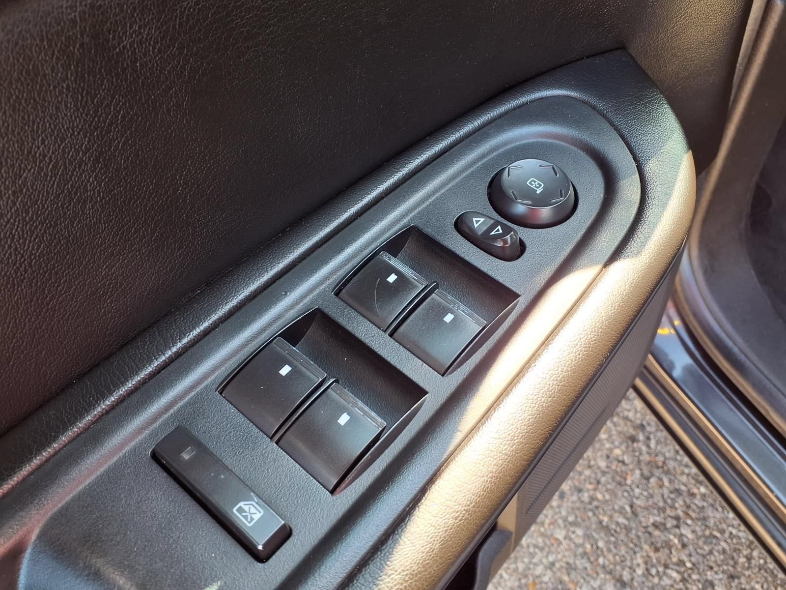Used 2014 Chevrolet Traverse LT w/ All-Star Edition FWD image 14