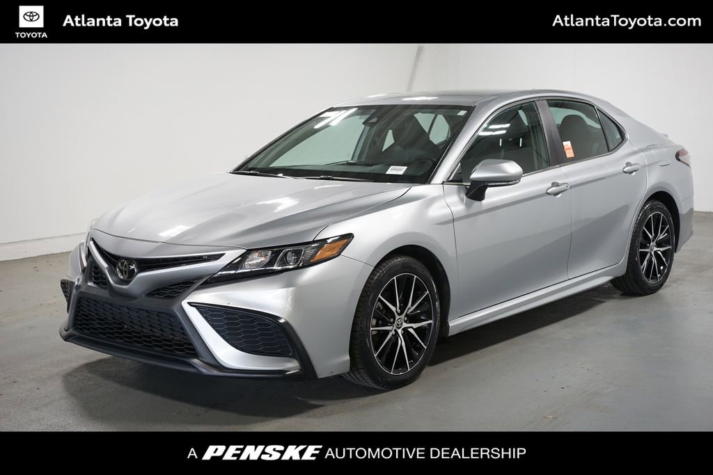 Used 2023 Toyota Camry SE