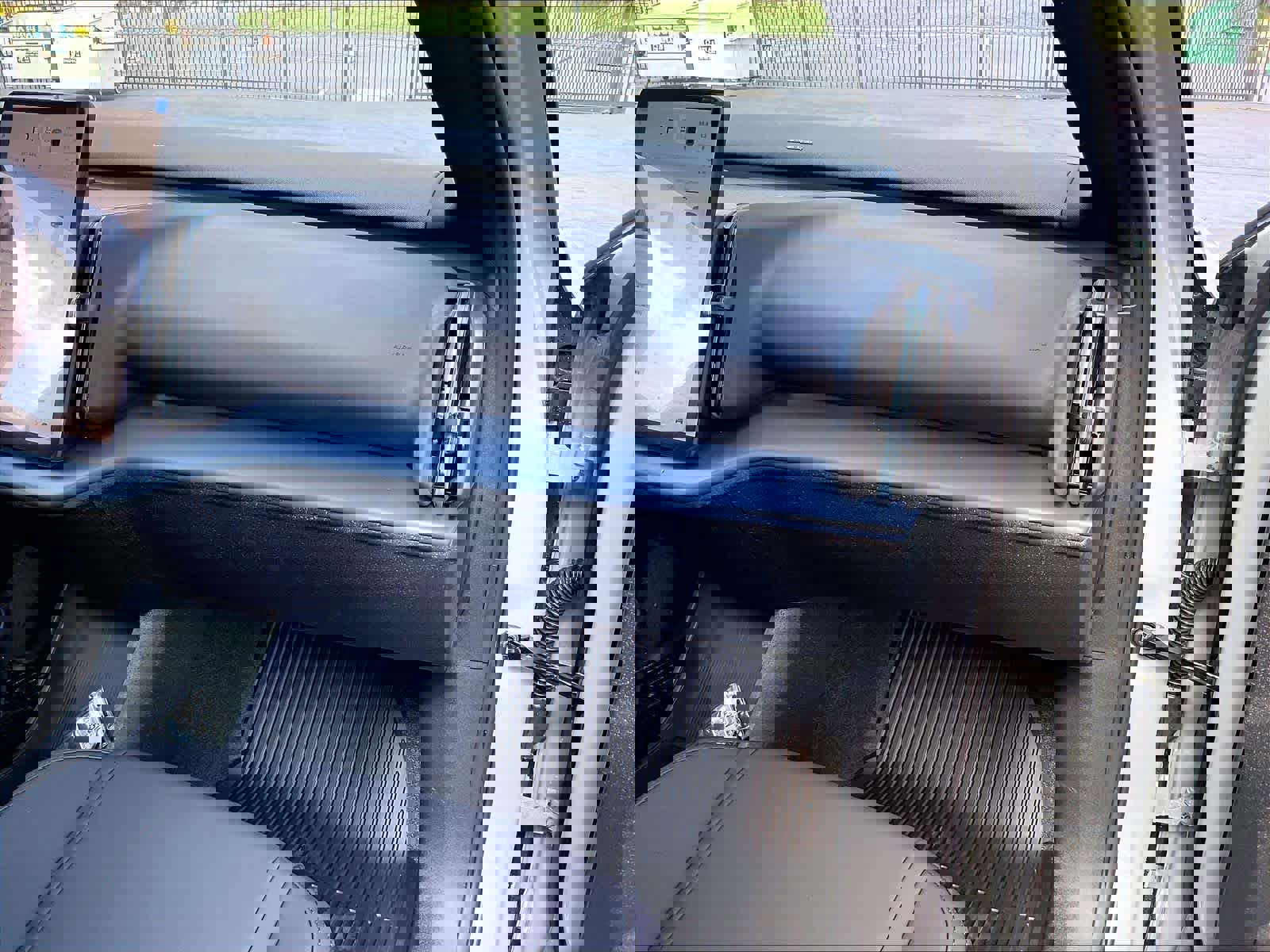 New 2026 Volvo EX30 Plus w/ Protection Package RWD image 28