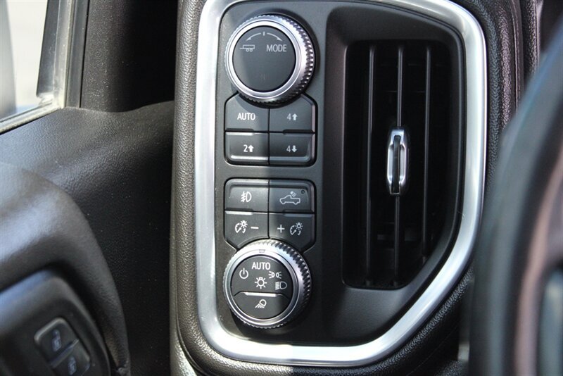Used 2020 GMC Sierra 2500 Denali w/ Denali Ultimate Package AWD/4WD image 44