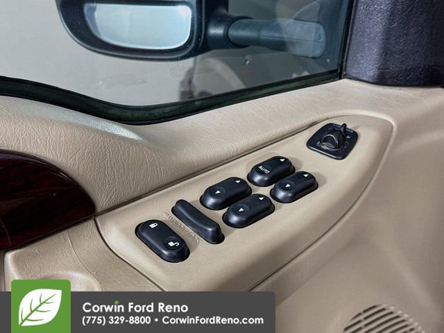 Used 2005 Ford F350 King Ranch image 16