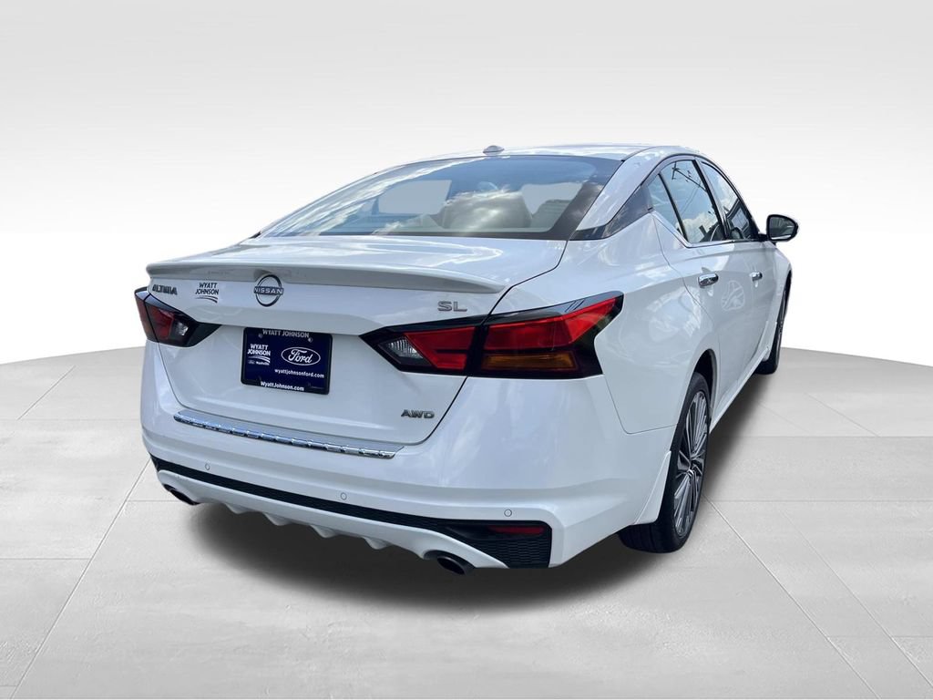 Used 2023 Nissan Altima 2.5 SL AWD/4WD video 3
