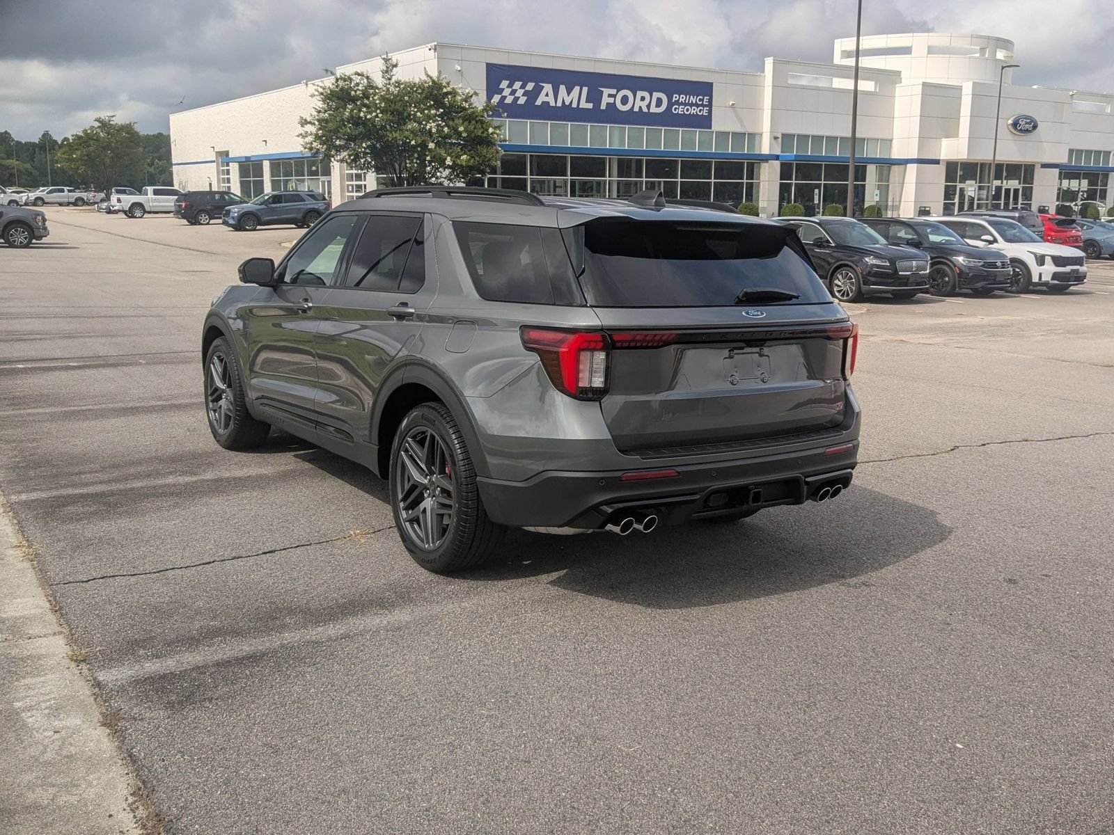 New 2026 Ford Explorer ST w/ Sun And Sound Package AWD/4WD image 5