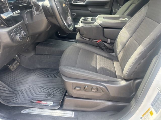 Used 2025 Chevrolet Silverado 3500 LT w/ Convenience Package AWD/4WD image 14