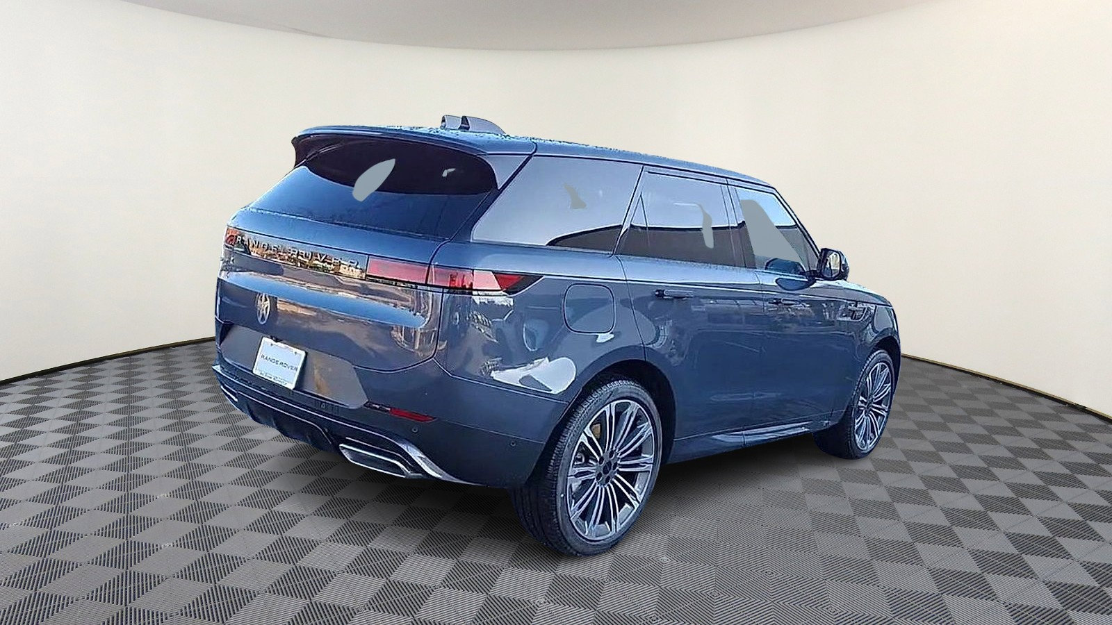 New 2026 Land Rover Range Rover Sport SE image 8