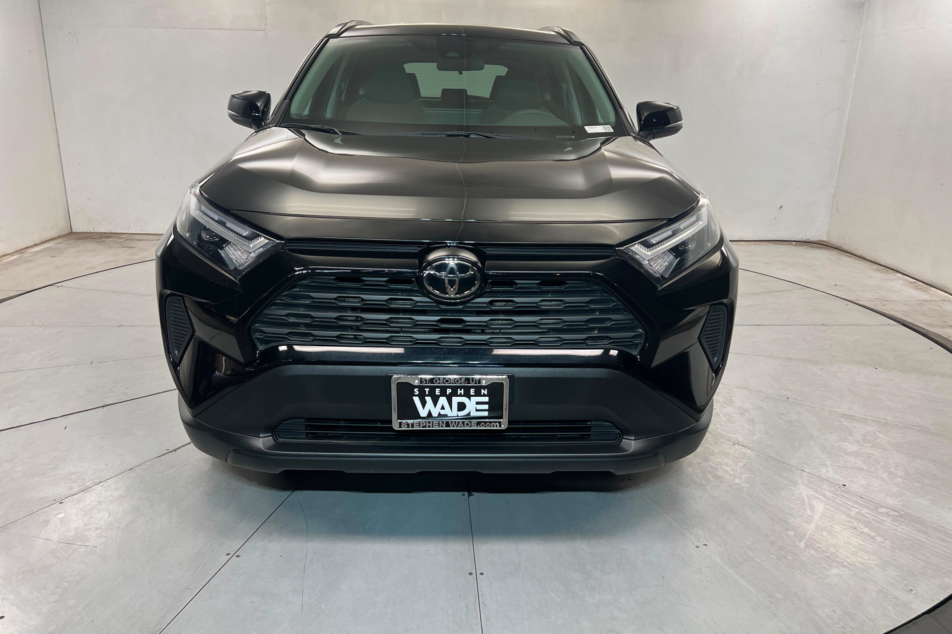 Used 2025 Toyota RAV4 XLE AWD/4WD image 8
