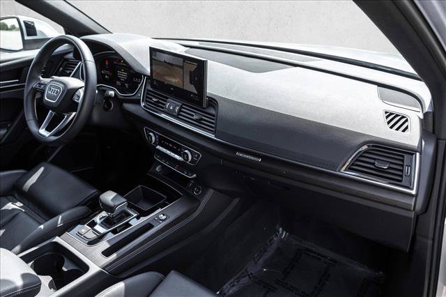 Used 2023 Audi Q5 2.0T Premium Plus AWD/4WD image 25