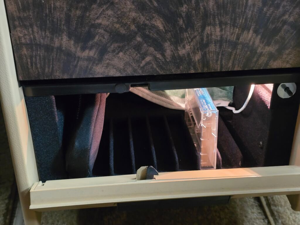 Used 1990 Dodge Grand Caravan LE image 81